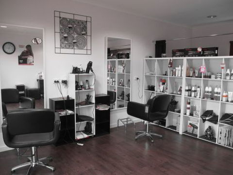 Root 2 Ends Hair Salon - Melbourne Hairdresser 0