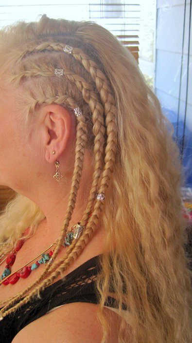 Cooran QLD Melbourne Hairdresser