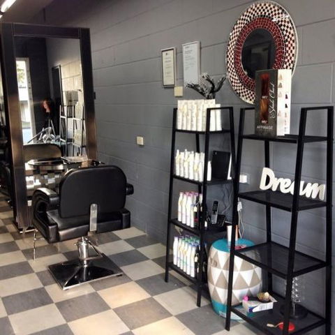 Barbers And Babes - Melbourne Hairdresser 2