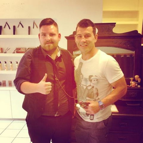Jimmy Figg's, Bare-knuckle Barber - Melbourne Hairdresser 2
