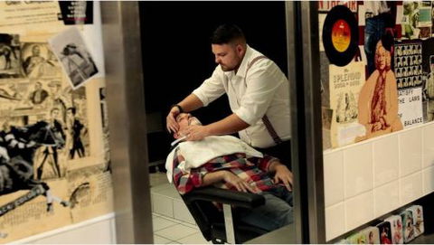 Jimmy Figg's, Bare-knuckle Barber - Melbourne Hairdresser 9
