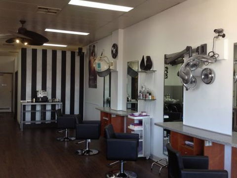 Scizzorworks Hair Design - Melbourne Hairdresser 4