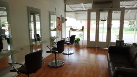 Aqua Retreat - Melbourne Hairdresser 3