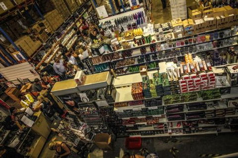 AMR Hair & Beauty Supplies Canberra - Melbourne Hairdresser 0