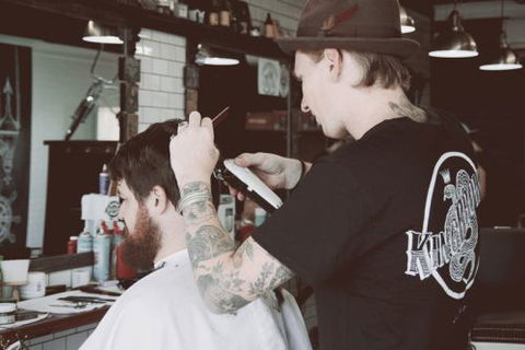 Shipwreck Barbers - Melbourne Hairdresser 8