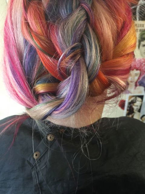 Kurl Up & Dye - Melbourne Hairdresser 10